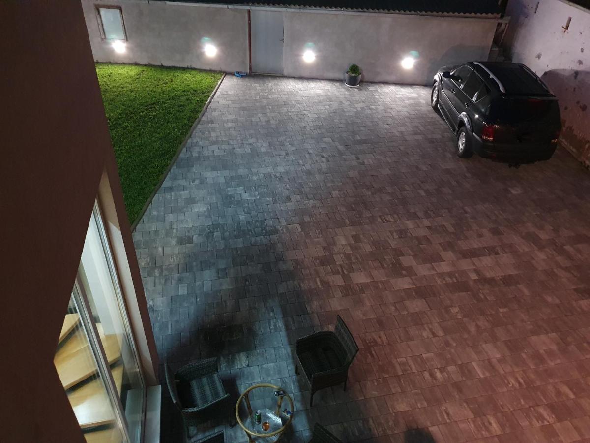 Apartman Bozur **** Satnica Dakovacka Extérieur photo