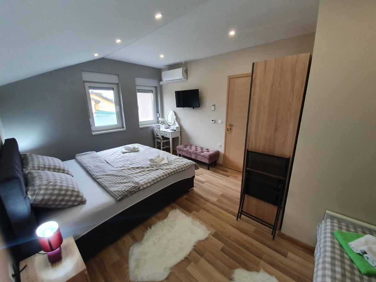 Apartman Bozur **** Satnica Dakovacka Extérieur photo