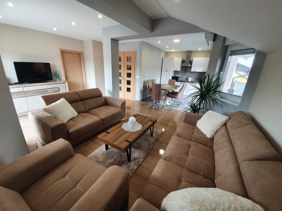 Apartman Bozur **** Satnica Dakovacka Extérieur photo