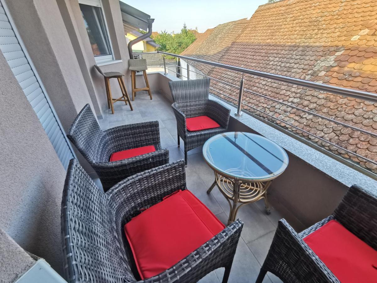 Apartman Bozur **** Satnica Dakovacka Extérieur photo