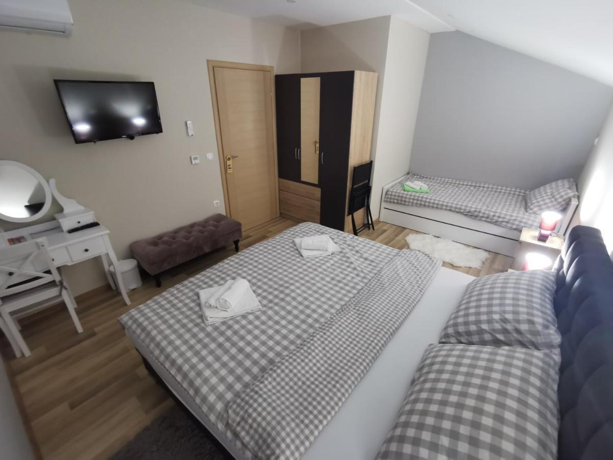 Apartman Bozur **** Satnica Dakovacka Extérieur photo